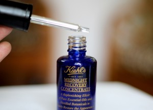 Kiehls-Midnight-Recovery-Concentrate-Review-1